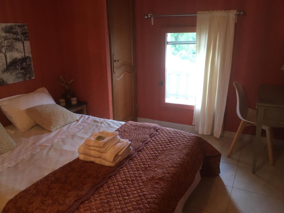 La Tramontane Bed and Breakfast Jonquerettes Εξωτερικό φωτογραφία